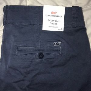 Vineyard Vines Every Day Short NWT!